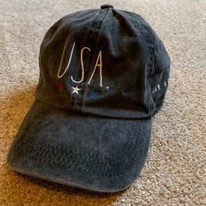 Rae Dunn hat